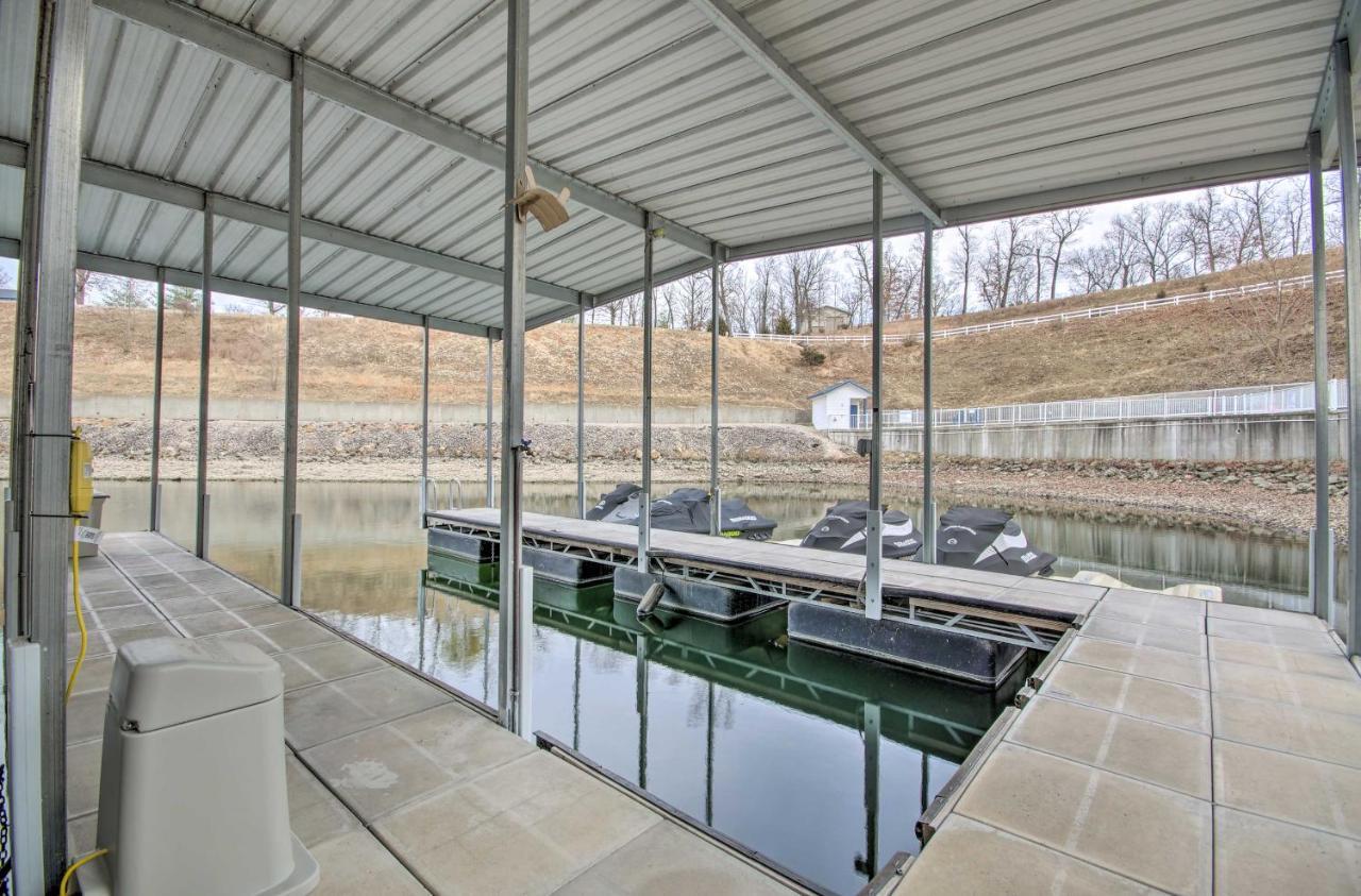 Breezy Lake Ozark Escape Dock, Slip And Pool! Extérieur photo